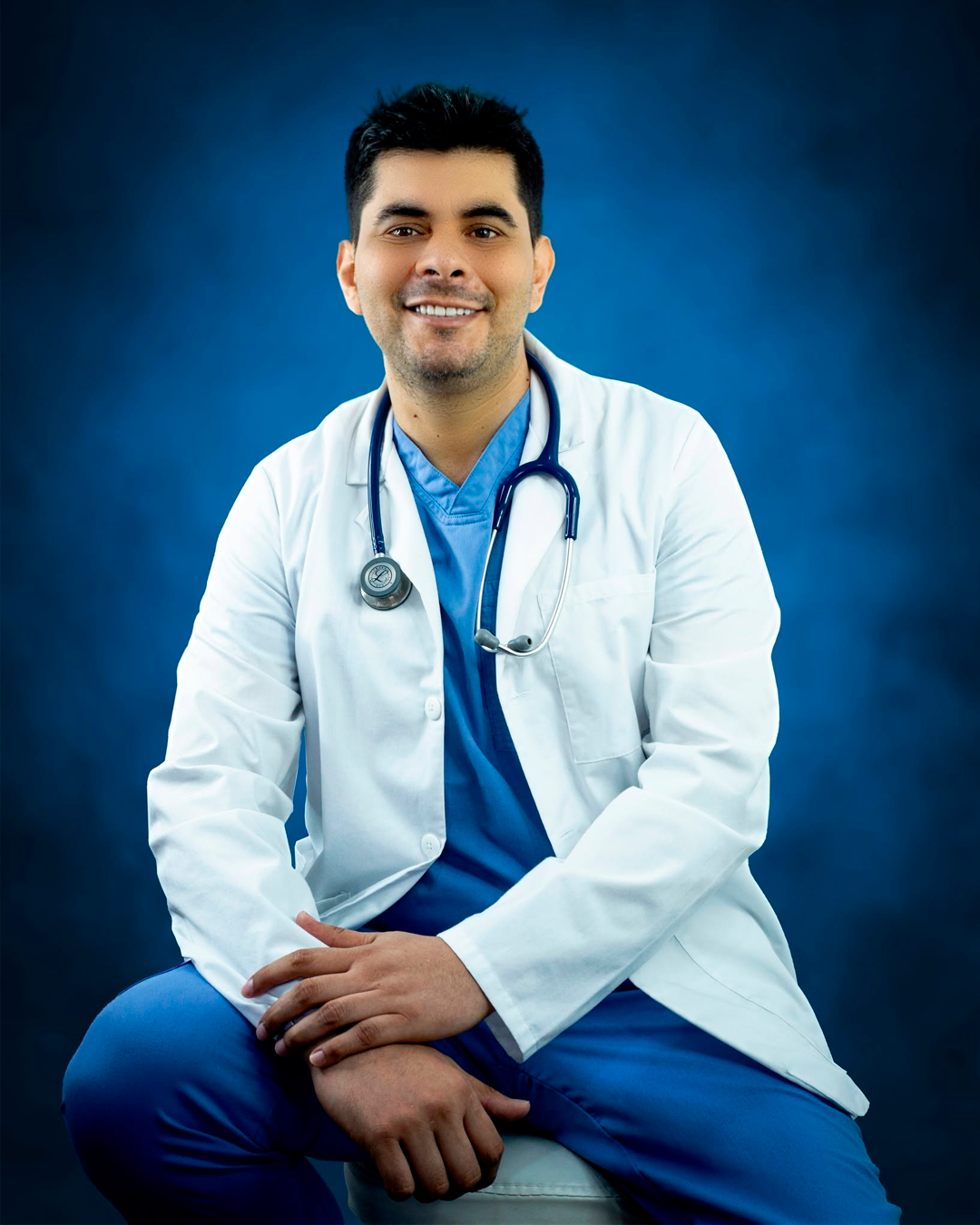 Dr. Marco Céspedes